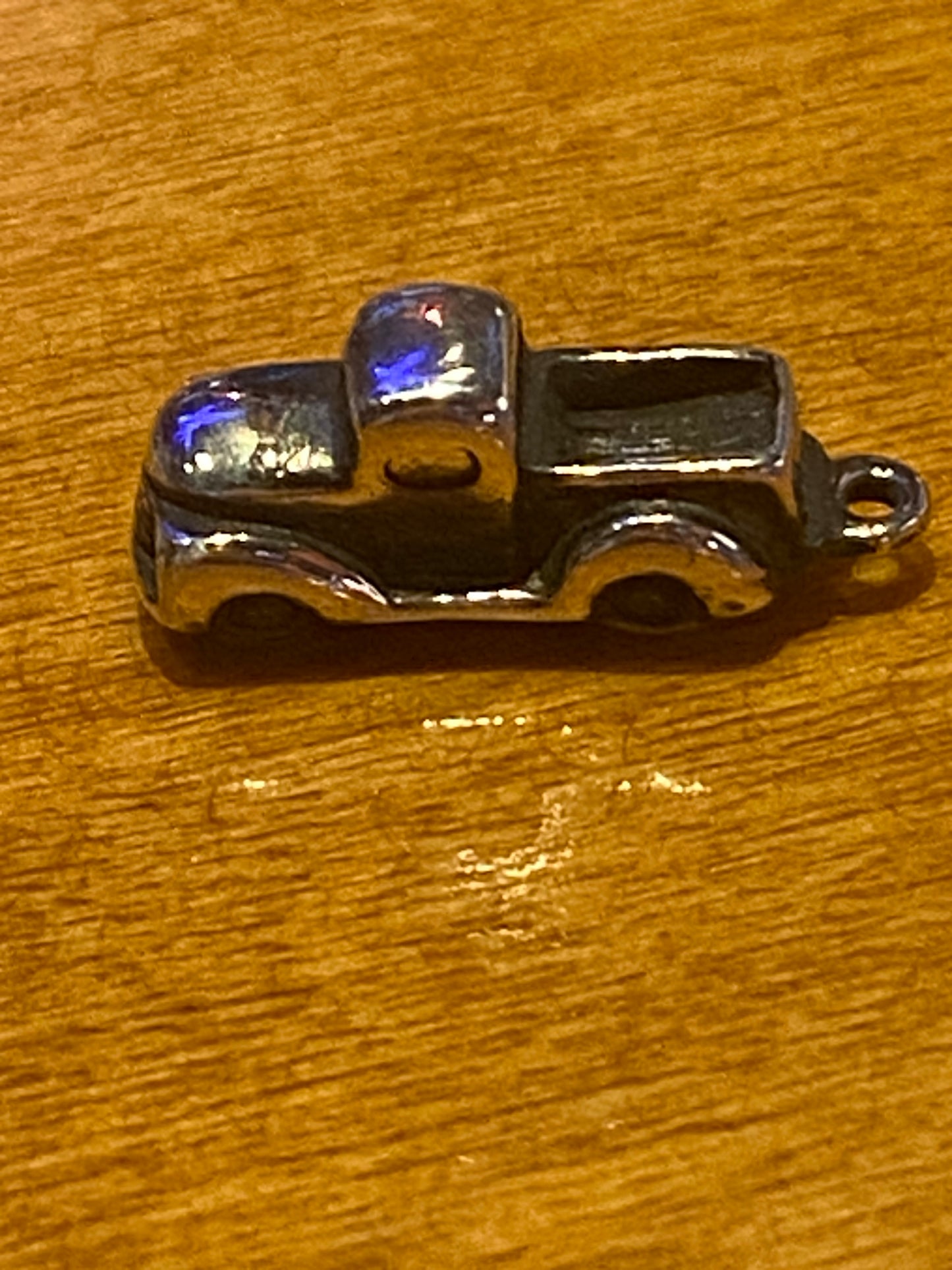 Pre-Owned James Avery Retired Silver 3D Truck Charm