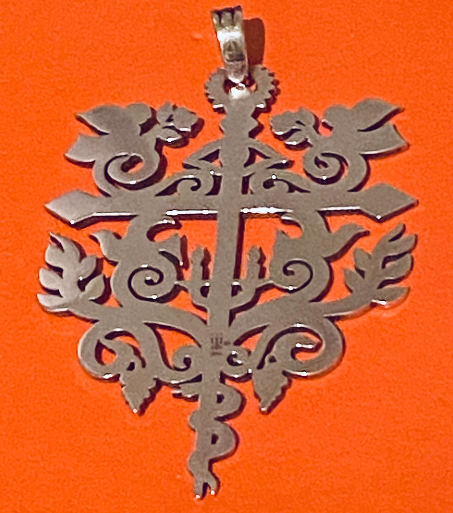 Pre-Owned Silver James Avery Retired Creations Cross Pendant