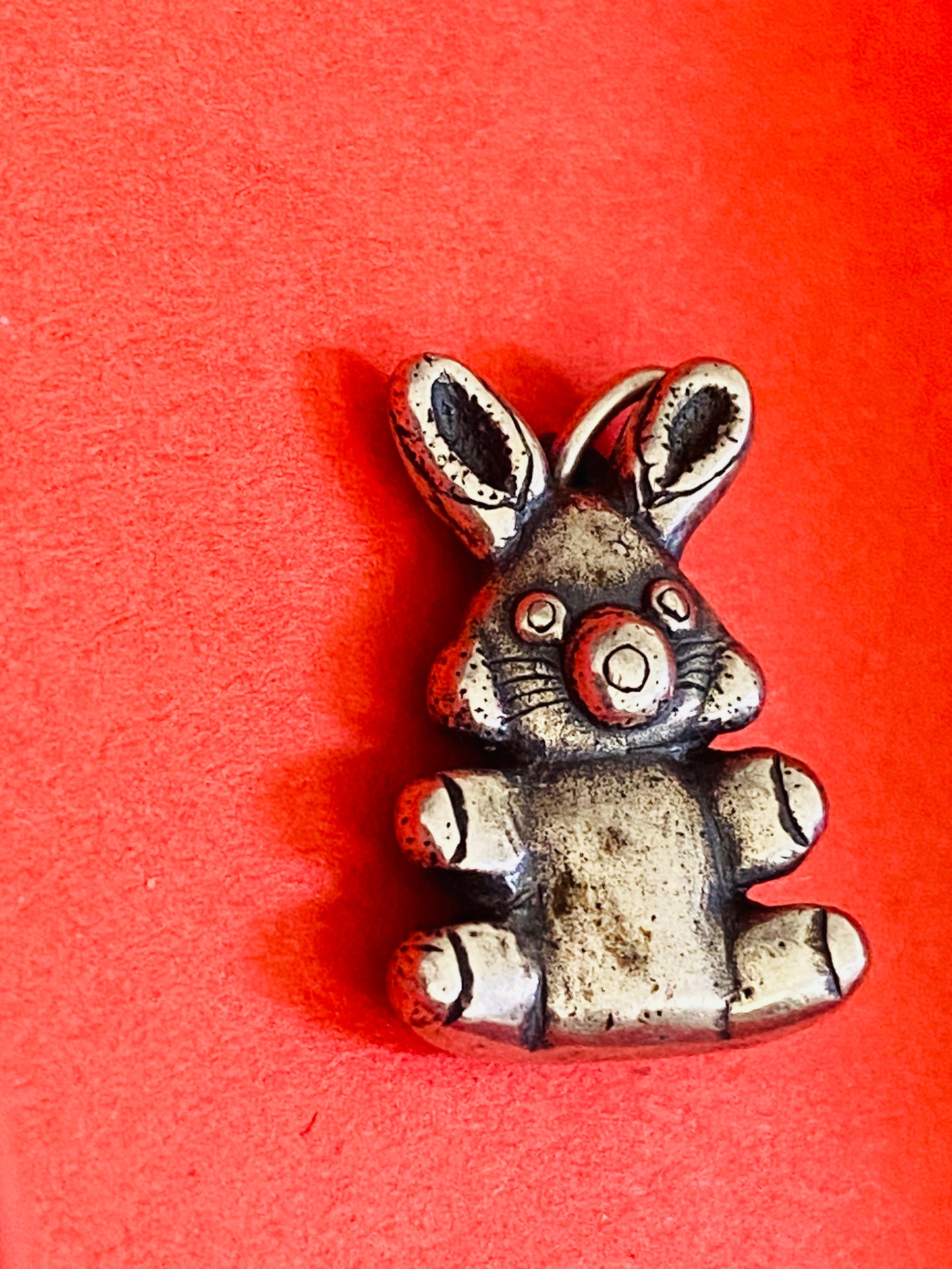 Pre-Owned James Avery Retired Silver 3D Bunny Charm