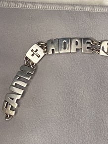 Pre-Owned James Avery Retired Silver Faith Hope Love Bracelet 7.5”