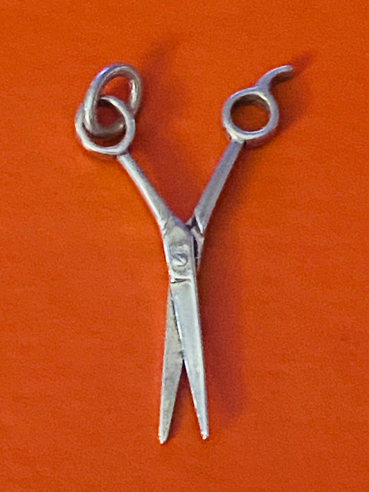 Pre-Owned James Avery Retired & HTF Silver Scissors Shears Charm