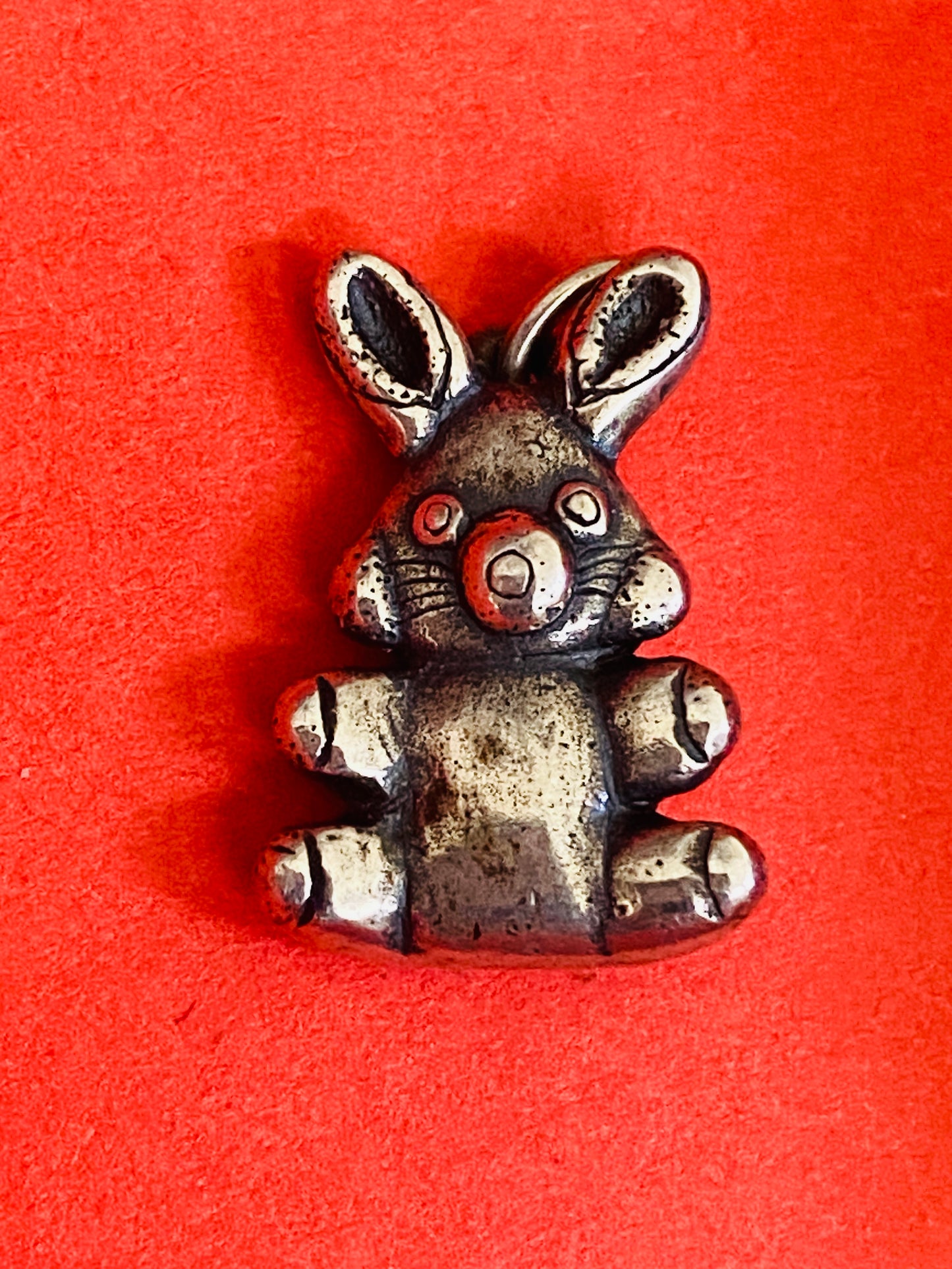 Pre-Owned James Avery Retired Silver 3D Bunny Charm