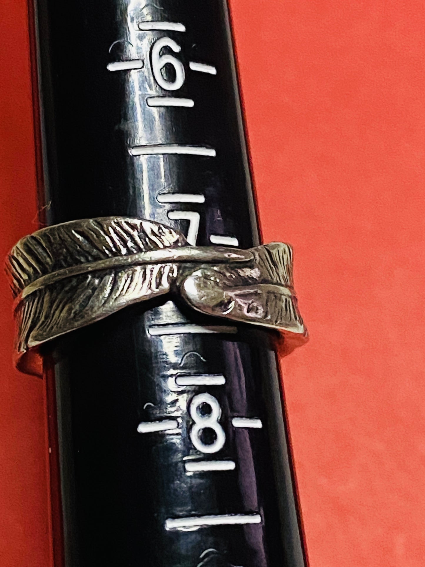 Pre-Owned James Avery Retired Silver Feathered Ring Size 7.5