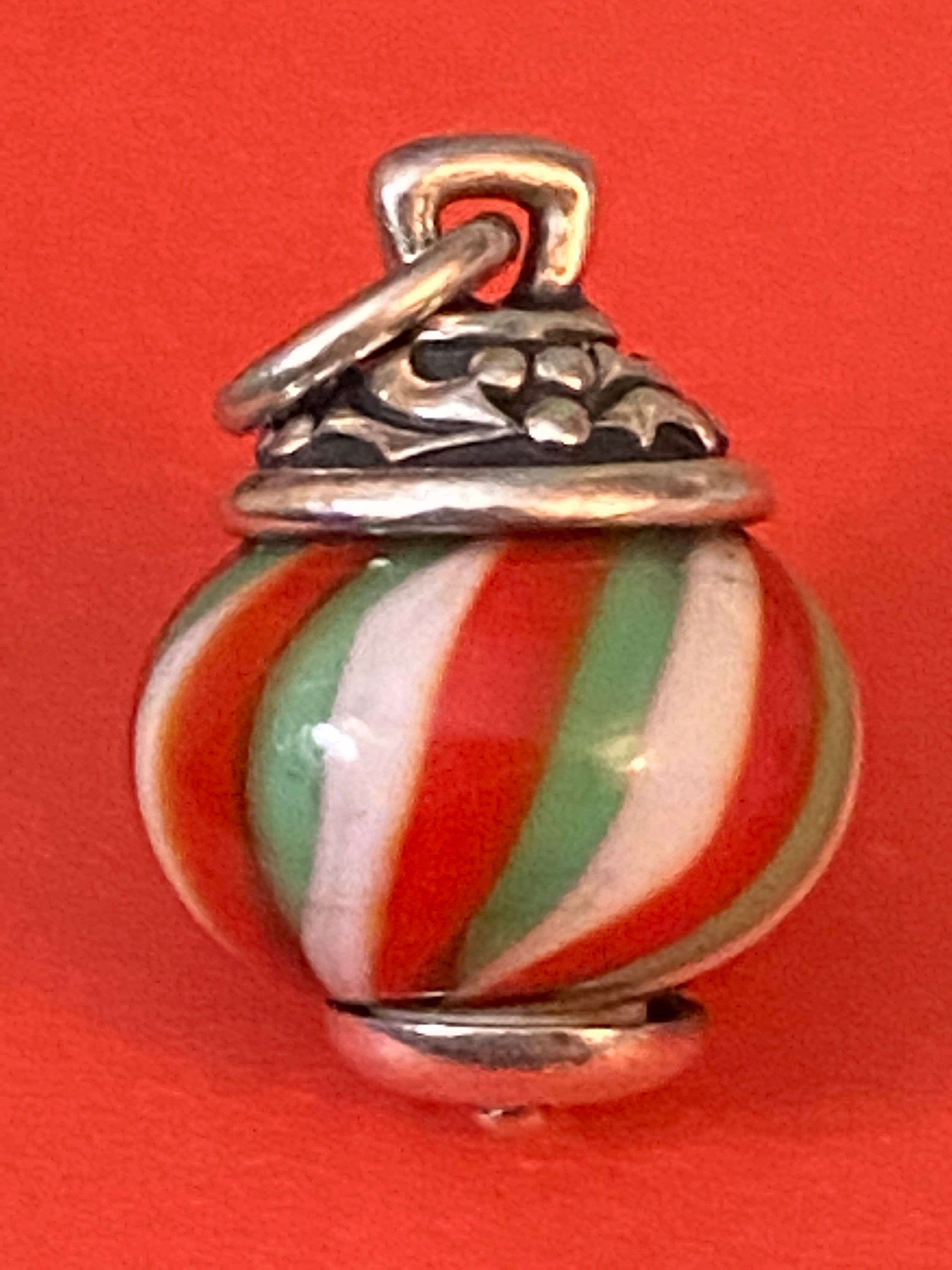 RETIRED James Avery Glass Finial Red Classic Hearts purchases Art Glass Bead Charm