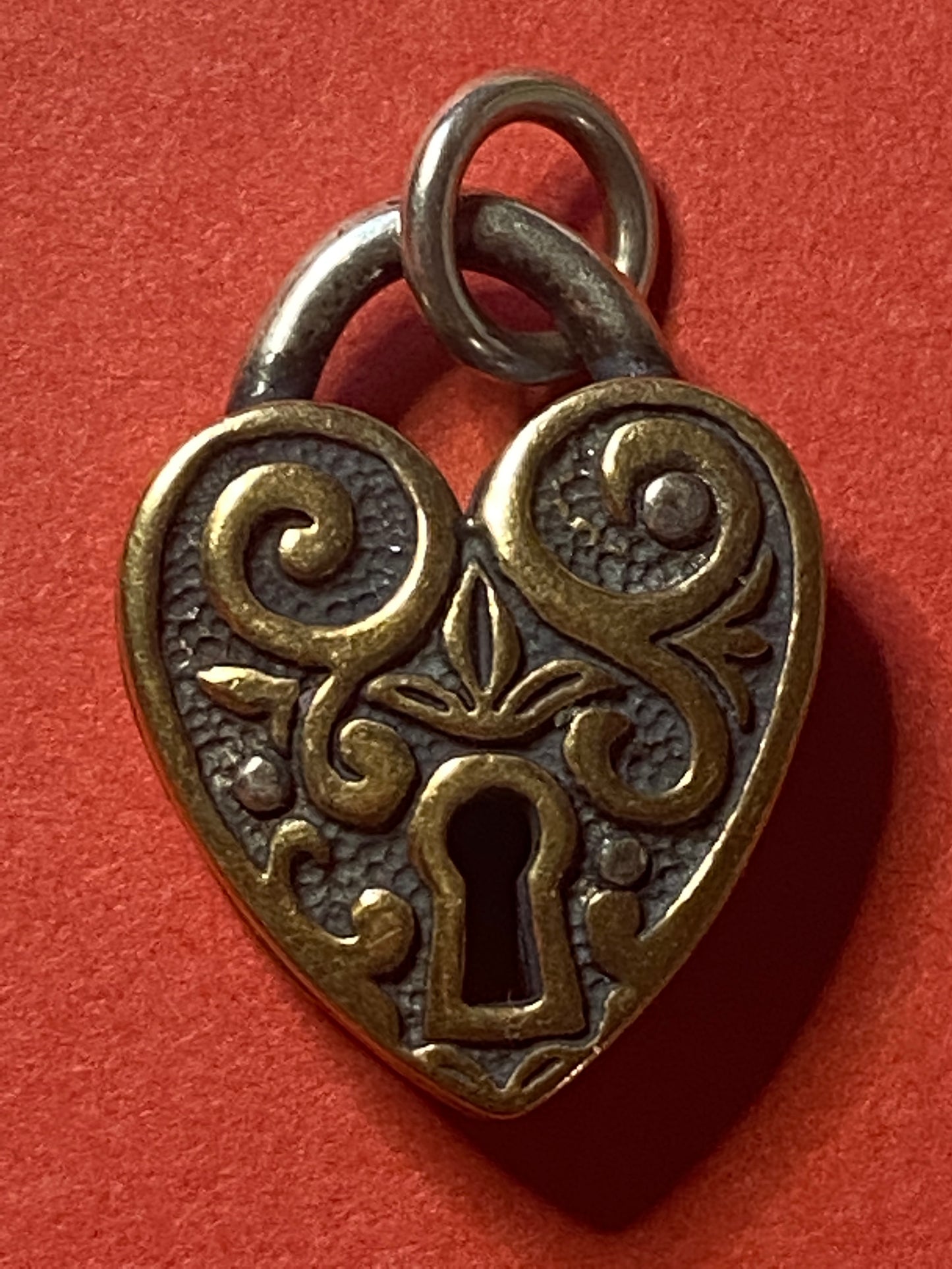 Pre-Owned James Avery Retired Verona Silver and Bronze Heart Lock Charm