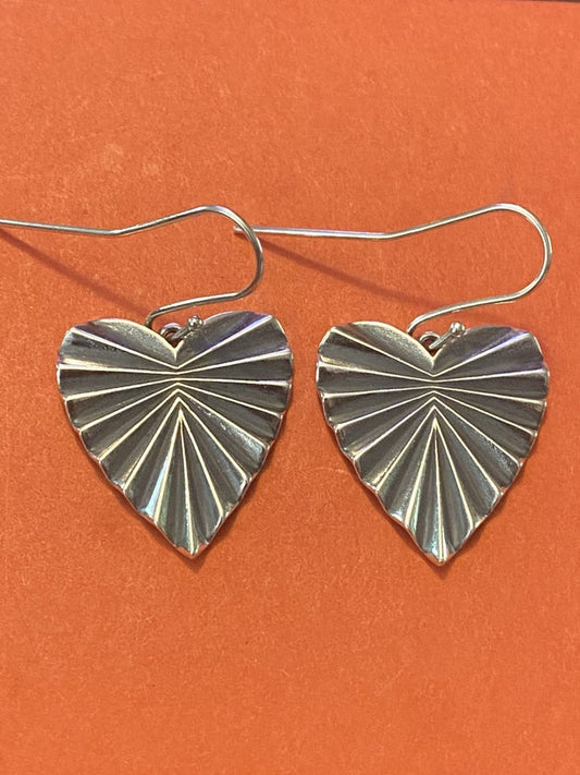 Pre-Owned James Avery Retired Silver Ava Heart Earrings