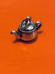 Pre-Owned James Avery Retired Silver Teapot Charm