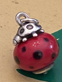 Pre-Owned James Avery Retired Ladybug Art Glass Finial Charm