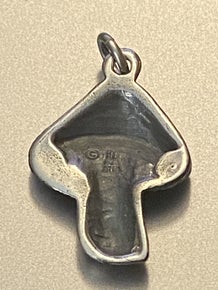 Pre-Owned James Avery Retired Silver Mushroom Charm