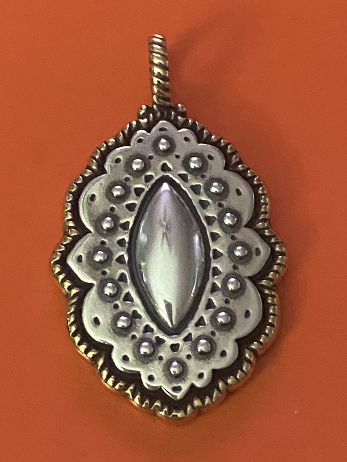 Pre-Owned James Avery Retired Silver and Bronze Marrakesh Pendant