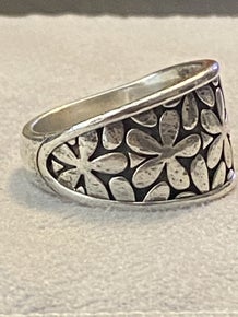 Pre-Owned James Avery Retired Silver Spring Blossom Ring