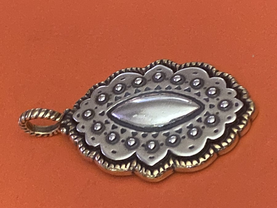 Pre-Owned James Avery Retired Silver and Bronze Marrakesh Pendant